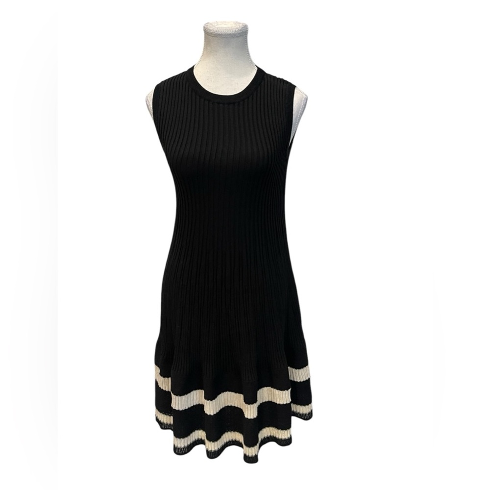 Chanel La Pausa Black & White Knit Dress Size:40